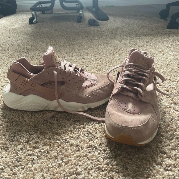 Nike Huarache - Picture 2 of 4